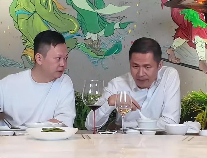 鹏手里买画12年后却让网红一剪为二带走J9国际集团浙江富豪花3000万从李亚(图7)